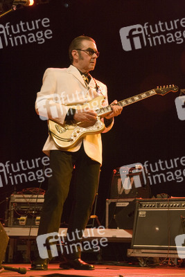 The Shadows feat. Bruce Welch