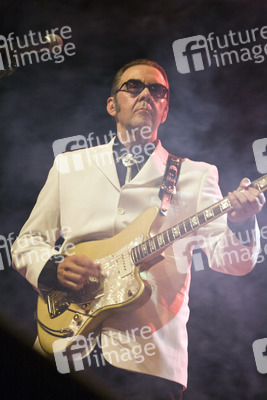 The Shadows feat. Bruce Welch