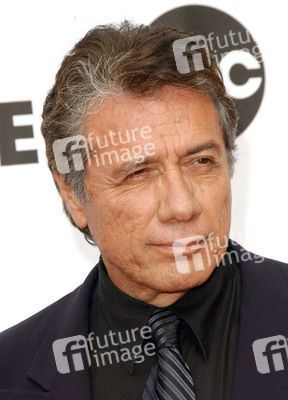 Edward James Olmos