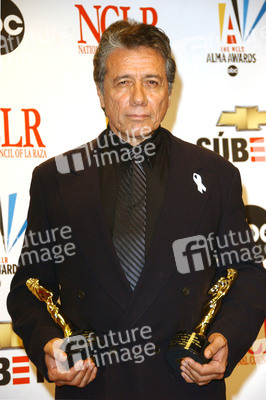 Edward James Olmos