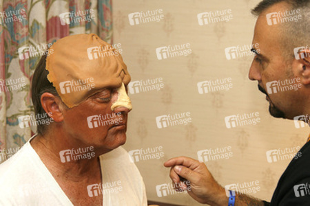 Robert O'Reilly mit Maskenbildner Keith Batt vom britischen Klingonen-Club 'Imperial Klingon Expeditionary Forces'