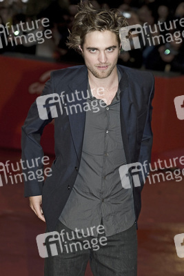 Robert Pattinson