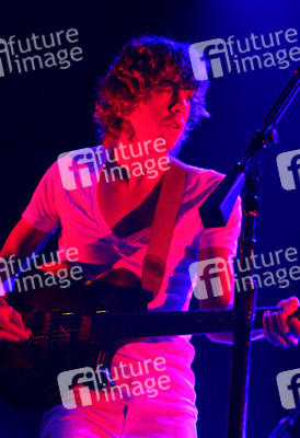 Johnny Borrell
