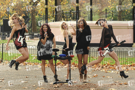 Una Healy, Vanessa White, Mollie King, Rochelle Wiseman, Frankie Sandford (The Saturdays)