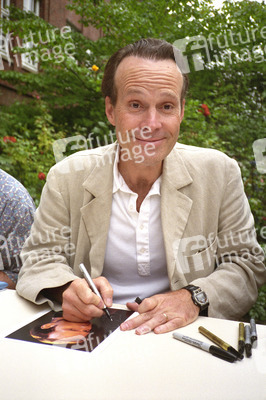 Dwight Schultz
