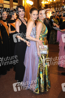 Anouschka Renzi, Jeanette Hain, Dominique Voland