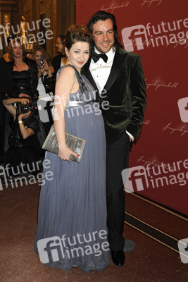 Loretta Stern, Matti Klemm