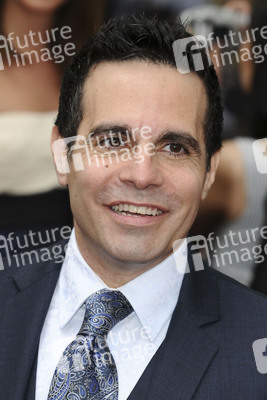 Mario Cantone