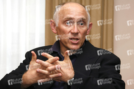 Armin Shimerman