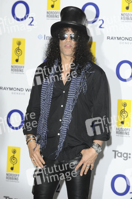 Slash (Guns N' Roses, Slash's Snakepit, Slash's Blues Ball, Velvet Revolver, Hollywood Rose)