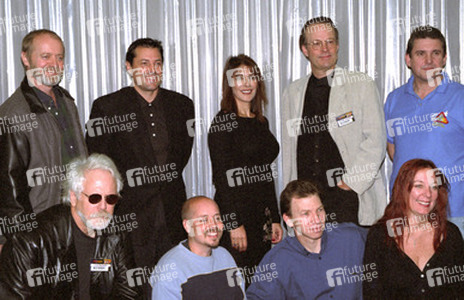 Robert O'Reilly, Jeff Rector, Marina Sirtis, Dwight Schultz, Richard Arnold, J.G. Hertzler, Aron Eisenberg, Max Grodénchik, Lolita Fatjo