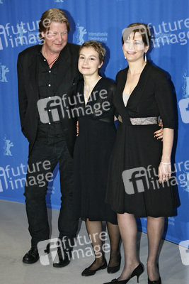 Rolf Lassgard, Anamaria Marinca, Kerry Fox