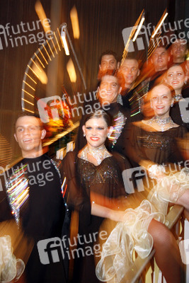 Tanzformation 'Allround Dance Company' von Ariane Schiessler