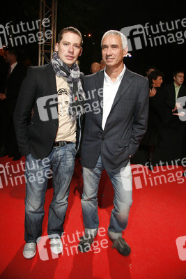 Marco Kreuzpaintner, Roland Emmerich