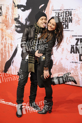 Sebastian Koenig, Maja Maneiro