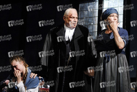 Marina Senckel, Klaus Maria Brandauer, Tina Engel