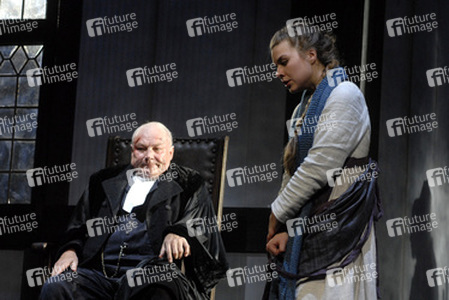 Klaus Maria Brandauer, Marina Senckel