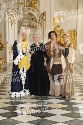 Matthias Brandt, Catherine H. Flemming, Sergej Moya, Audrey von Scheele, Alissa Jung