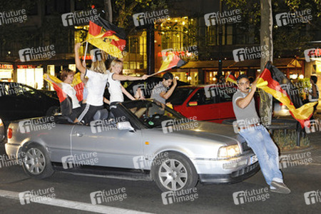 Autokorso am Kurfürstendamm