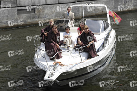 Stephan Bieker, Mathis Landwehr, Hoang Dang-Vu, Helmut Zierl, Chi Le, Oliver Bender