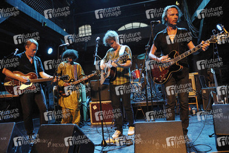 Dirtmusic und Tamikrest