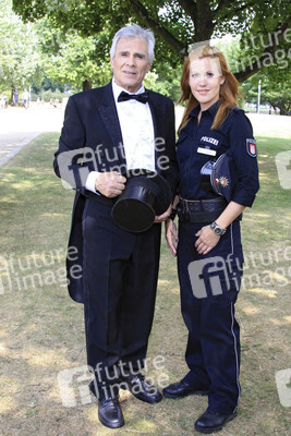 Gojko Mitic, Wolke Hegenbarth