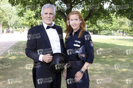 Gojko Mitic, Wolke Hegenbarth