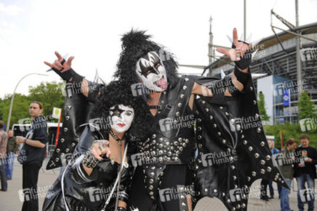 Kiss Fans