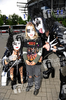 Kiss Fans