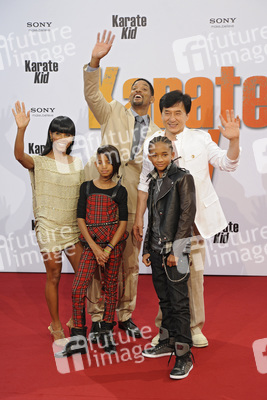 Jada Pinkett Smith, Willow Smith, Will Smith, Jaden Smith, Jackie Chan