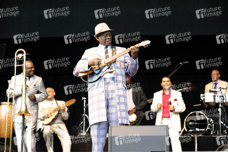 Orquesta Buena Vista Social Club feat. Omara Portuondo