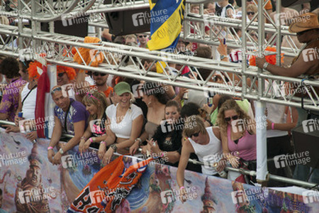 Fans auf der Loveparade 2010