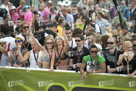 Fans auf der Loveparade 2010
