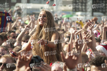Fans auf der Loveparade 2010