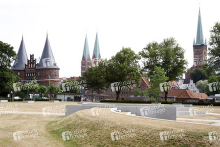 Holstentor, Marienkirche, Petrikirche