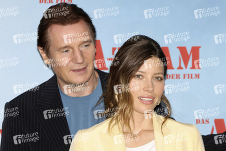 Liam Neeson, Jessica Biel