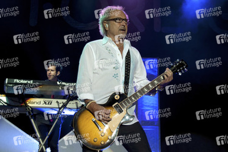 Michael Bluestein, Mick Jones (Foreigner)