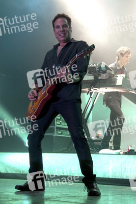 Thom Gimbel, Michael Bluestein (Foreigner)