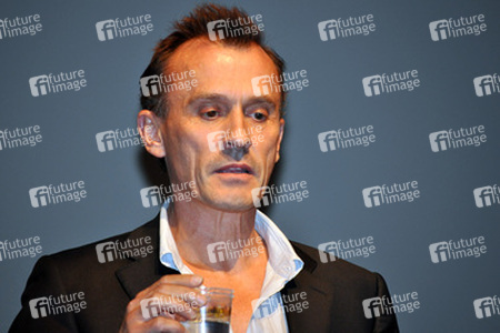 Robert Knepper