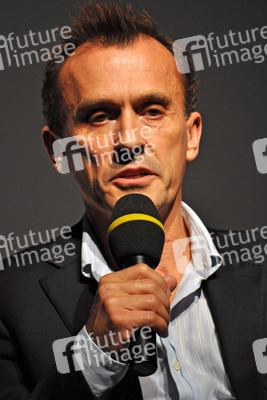 Robert Knepper