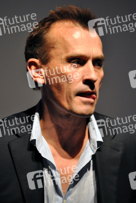 Robert Knepper