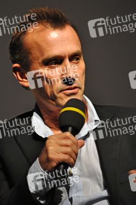 Robert Knepper