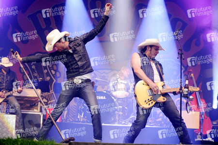 Alec 'Boss Burns' Völkel, Sascha 'Hoss Power' Vollmer (The BossHoss)