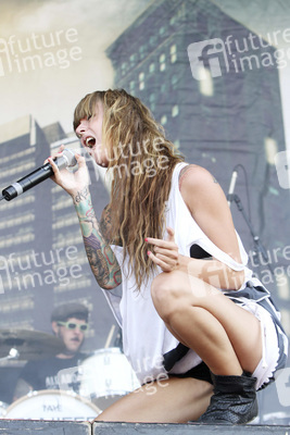 Jennifer Weist (Jennifer Rostock)