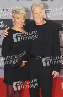 Robert Atzhorn mit Gattin Angelika