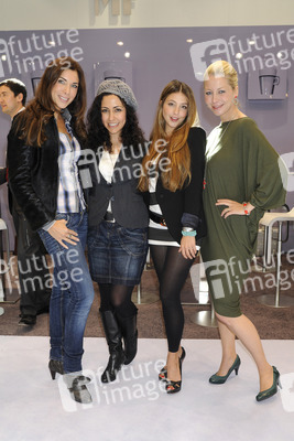 Alexandra Polzin, Anastasia Zampounidis, Arzu Bazman, Thorunn Egilsdottir