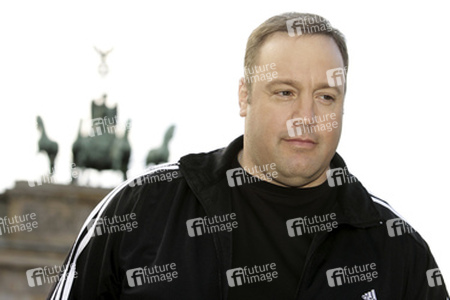 Kevin James