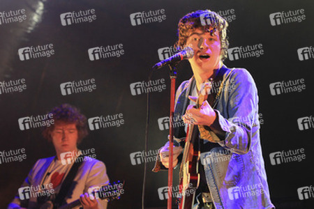 Hugh Harris, Luke Pritchard (The Kooks)