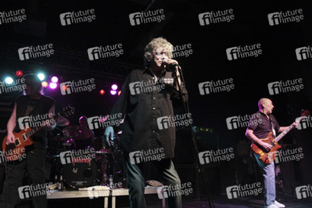 Jimmy Murrison,  Lee Agnew, Dan McCafferty, Pete Agnew