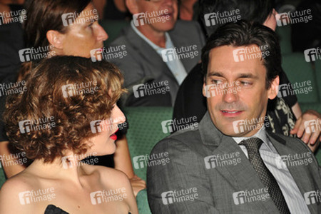 Elisabeth Moss, Jon Hamm